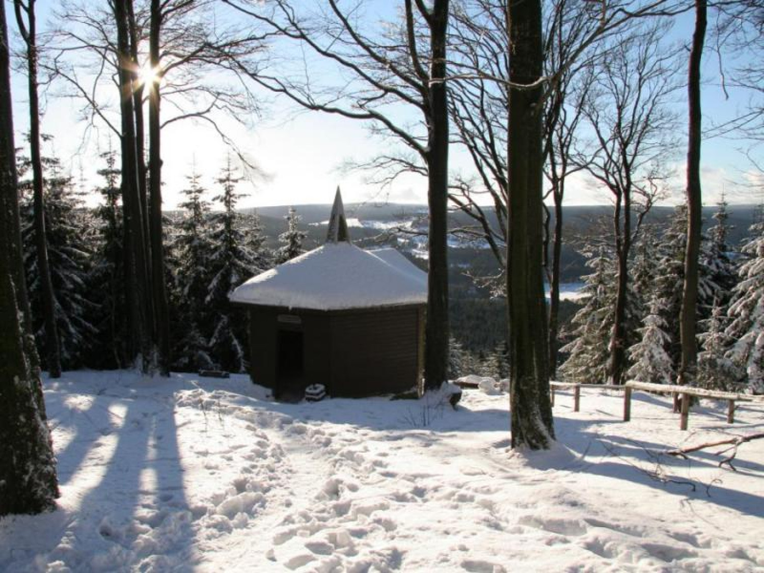 16 Neuhaus im Winter